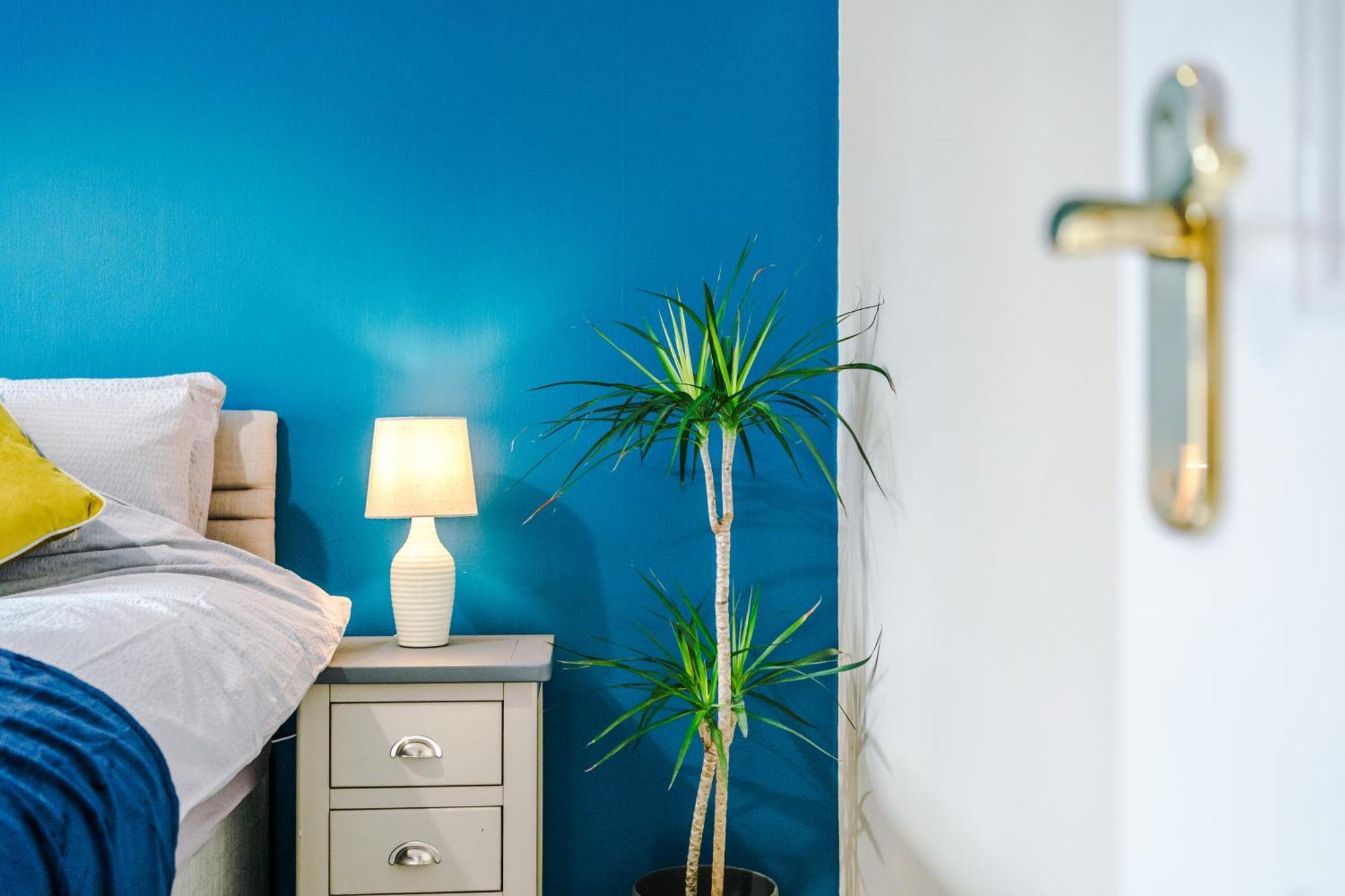 Manchester Comfortable 3 Bedroom House, Free Parking, Wifi & Disneyplus Worsley Esterno foto