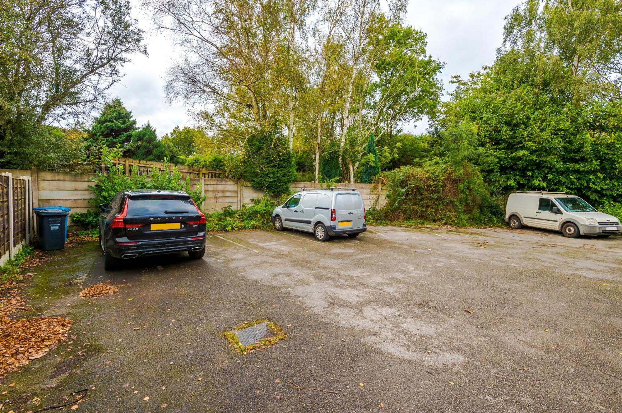 Manchester Comfortable 3 Bedroom House, Free Parking, Wifi & Disneyplus Worsley Esterno foto